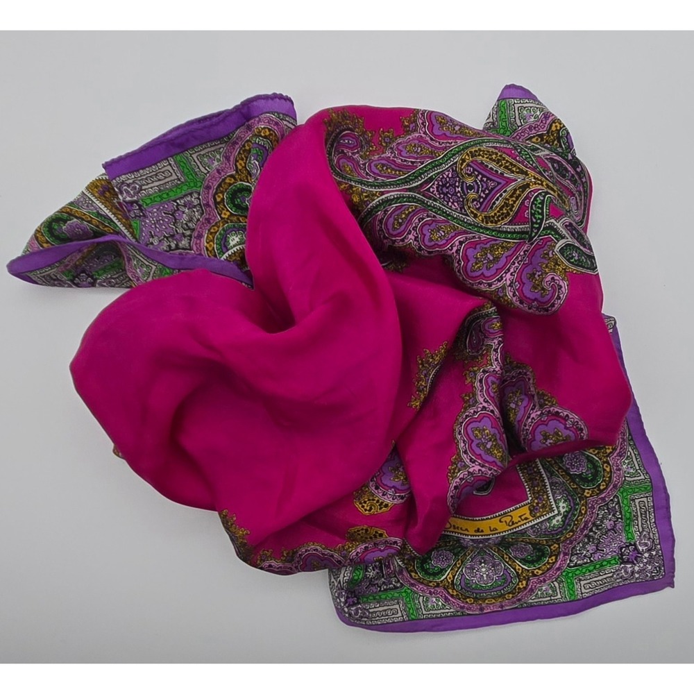 Oscar de la Renta Scarf Women Pink‎ Purple Paisley Square Statement Silk Logo
